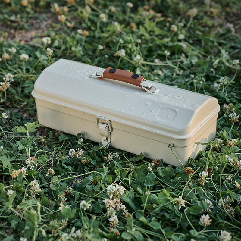 Outdoor Storage Kit with Lamp Stand